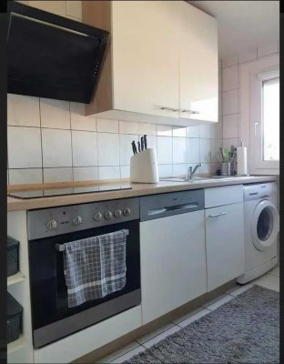 Helle, 4-Zimmer-DG Wohnung mit EBK
