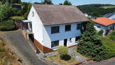 Einfamilienhaus mit großem Potenzial in Eiterfeld/Arzell