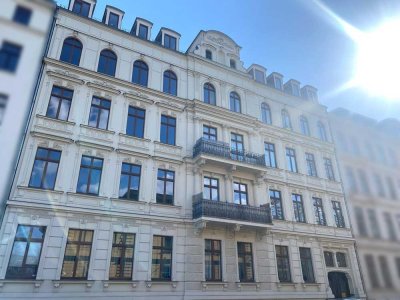 Stilvolle, helle 1ZW mit großem Balkon und EBK im Zentrum