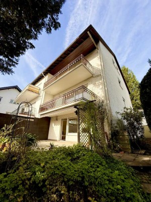 LEERSTAND! Großzügige Doppelhaushälfte mit Einliegerwohnung auf großem Grundstück in TOP Lage!