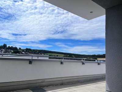 **Exklusive - Traumhafte 3 Zi. Penthouse Wohnung mit tollem Ausblick**