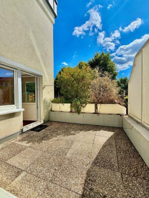NATURNAH I GROßZÜGIGE TERRASSE I RUHIGE LAGE I 3 ZIMMER I FAMILIENFREUNDLICH I AB SOFORT I PROJEKT WOHNEN