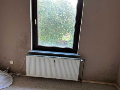 Unsanierte Wohnung – aktuell nicht bewohnbar