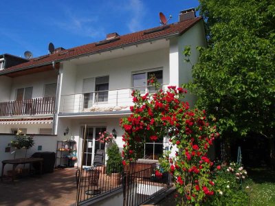 Lannesdorf - Reihenendhaus mit ausgebautem Dachgeschoss - perfekt auch für große Familien!