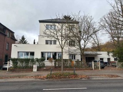 Dachgeschoss-Wohnung mit Balkon in Eschweiler, 2 Zimmer