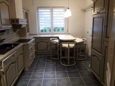 Schöne, gepflegte 5 Zimmer Erdgeschoss-Wohnung in Kronberg im Taunus (Oberhöchstadt)