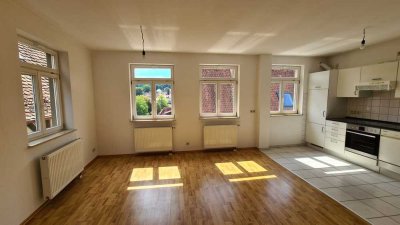 Lichtdurchflutete 3-Zimmer-Wohnung (ca. 70 qm) mitten in der Altstadt Schwäbisch Halls