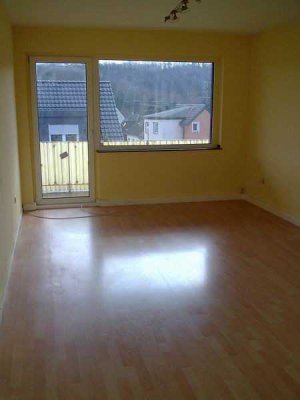 Helle 3 Raumwohnung mit Balkon in Alt-Hürth