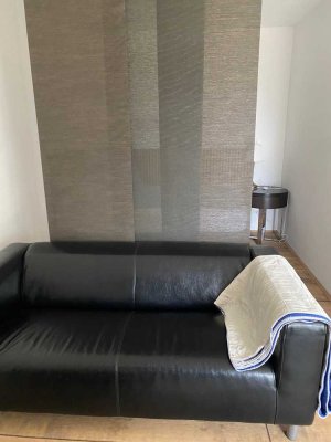 Geschmackvolle, neuwertige 1,5-Zimmer-Terrassenwohnung mit geh. Innenausstattung mit Balkon und EBK