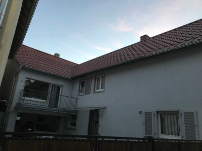 Ansprechendes und modernisiertes 6-Zimmer-Einfamilienhaus mit EBK in Ober-Mörlen