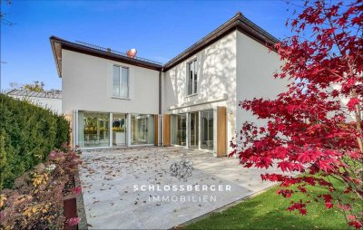 "HIGH END-DESIGN TRIFFT BAUBIOLOGIE": TOP-VILLA IM HERZEN VON BERG MIT SAUNA - ERSTBEZUG