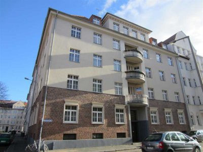 Sanierte 6-Raum-Wohnung mit viel Platz für die gane Familie