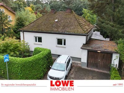 Einfamilienhaus in Wassernähe, ideal angebunden an die S-Bahn & A10 Center gleich um die Ecke!