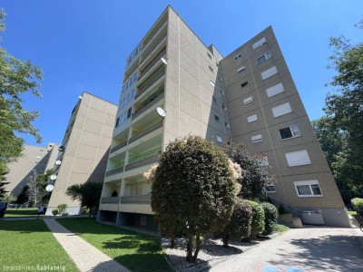 SONNENLOGGIA &amp; FERNSICHT! Gepflegte Wohnung in ruhiger Lage!