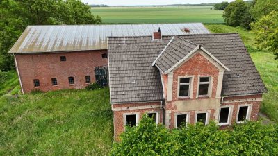 Großzügiger Resthof mit Baugrundstück und Weideflächen, vielseitige Möglichkeiten in naturnaher Lage