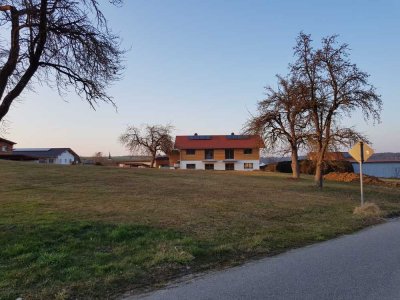 Charmante 5-Zimmer-Doppelhaushälfte mit geh. Innenausstattung und EBK in Mallersdorf-Pfaffenberg