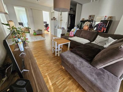 Helle moderne Wohnung  in der Kreuzäckersiedlung mit EBK, Balkon TG Platz + PKW Stellplatz