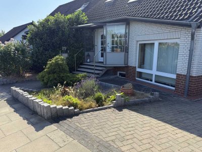 Geräumiges 7-Raum-Einfamilienhaus mit Doppelgarage, Carport in Burgdorf