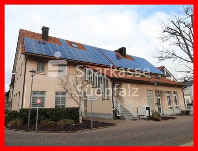 Mietwohnung, 3,5 ZKB mit kleiner Dachterrasse