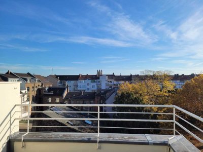 Attraktive, sanierte 2-Zi.-Wohnung mit Dachterrasse