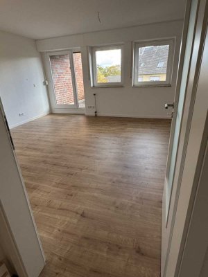 Erstbezug nach Modernisierung: Zentrales Studio mit Loggia + TG Stellplatz in Haltern am See