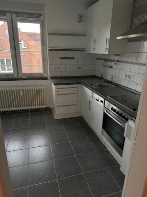 Renovierte Wohnung, neue Fenster und Dämmung in zentraler Lage