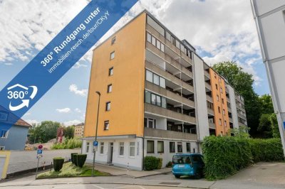 Komplett saniert in bester Lage! 
2-Zimmer-Wohnung mit Balkon, Duschbad & EBK