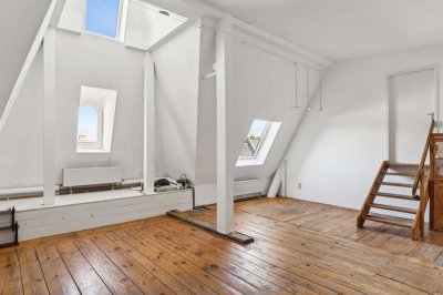 Einzigartige Dachgeschosswohnung nahe Winterfeldtplatz mit Gestaltungsmöglichkeiten