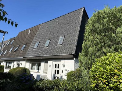 RESERVIERT ! Einfamilienhaus Reihenendhaus in Richterich mit Garten, Garage & Ausbaureserve