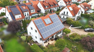 Nachhaltiges Familienhaus mit Wohlfühlambiente, Photovoltaik & Solaranlage und Gartenparadies !!!