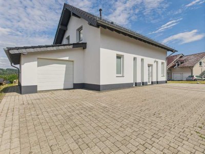 Einfamilienhaus mit sonnigen Garten in guter Lage !