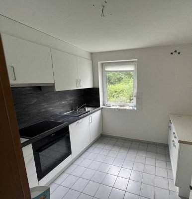 Freundliche 2-Raum-Wohnung mit Balkon und Einbauküche in Großhansdorf