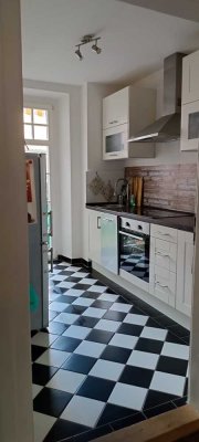 Geschmackvolle 3-Zimmer-Wohnung mit EBK in Augsburg-Pfersee