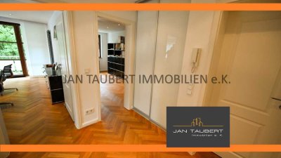 **ZENTRALES WOHNEN IM ALSTERTAL** topp modernisierte 2-Zimmer-Wohnung mit Balkon + TG