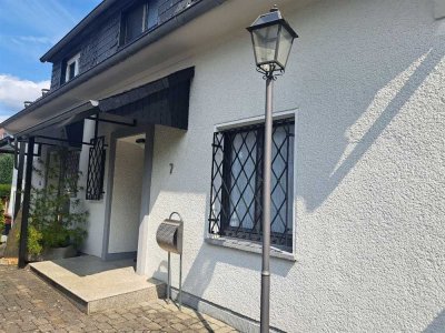 Doppelhaushälfte in bevorzugter Wohnlage von Odenthal!