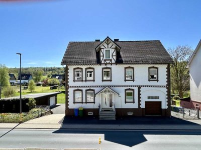 Wohnen mit Freiraum. Charmantes Wohnhaus auf großem Grundstück in Burbach-Würgendorf.