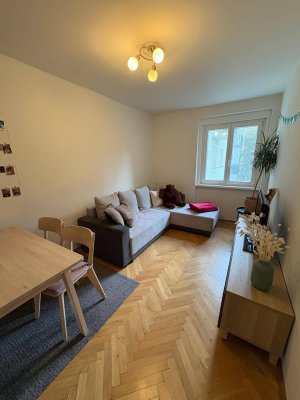 Schöne 3-Zimmer Wohnung ab JANUAR, teilmöbliert, WG-geeignet