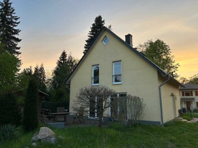 Einfamilienhaus mit viel Platz provisionsfrei zu verkaufen