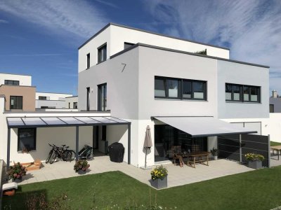 Geräumige, moderne Doppelhaushälfte mit gehobener Innenausstattung in Waltenhofen