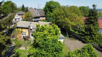 Wohnhaus mit Lagerhalle in Hürth-Fischenich / Baugrundstück
