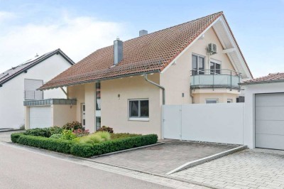 Hochwertiges Einfamilienhaus mit durchdachten Details in bester Wohnlage von Schwaikheim!