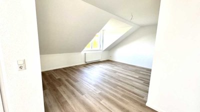 Stilvolle, vollständig renovierte 2-Zimmer-Wohnung mit Balkon und Einbauküche in Gifhorn