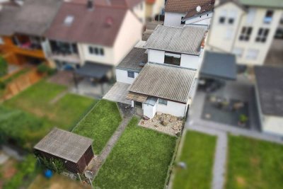 Wohnen und Investieren: Gepflegtes Zweifamilienhaus mit Potenzial