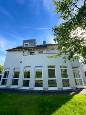 Gepflegtes Einfamilienhaus mit 2 zusätzlichen Wohneinheiten auf eingewachsenem Grundstück mit Garten