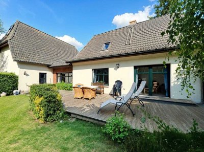 Haus mit 2 Wohneinheiten am Wasser – Wohnen, wo andere Urlaub machen
