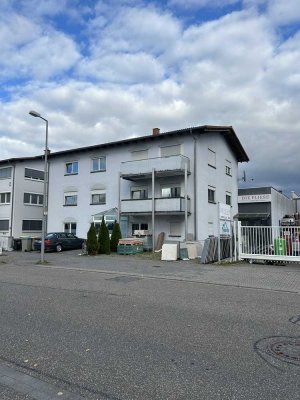 Geräumige 4-Zimmer-Wohnung mit Balkon im Gewerbegebiet Mannheim-Friedrichsfeld