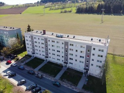 Schöne Lage Erdgeschoss Drei-Raum-Wohnung mit Balkon in Schwarzenberg-Heide zu vermieten!