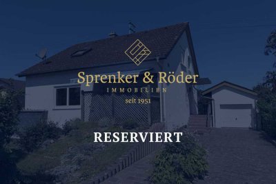 RESERVIERT: Freistehendes Einfamilienhaus mit Garage in ruhiger Wohngegend