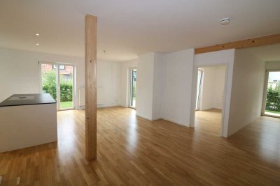 Großzügige Erdgeschosswohnung in Tutzing: Familienoase zum Verlieben