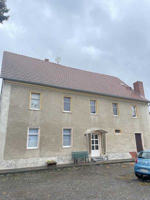 Gepflegte Maisonettewohnung in einem 3 Parteien-Haus